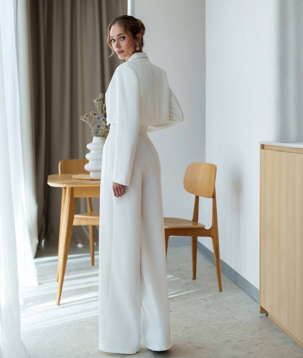 Kostiumėlis"White"