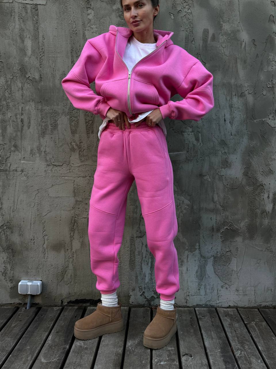Laisvalaikio kostiumėlis "Pink"